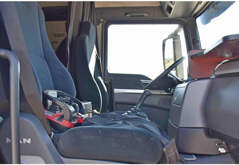 Camion plateau, Camion grue MAN TGS 26.480 * PK 27002 + JIB PJ060 + FUNK / 6x4: photos 12 Camion plateau, Camion grue MAN TGS 26.480 * PK 27002 + JIB PJ060 + FUNK / 6x4: photos 12