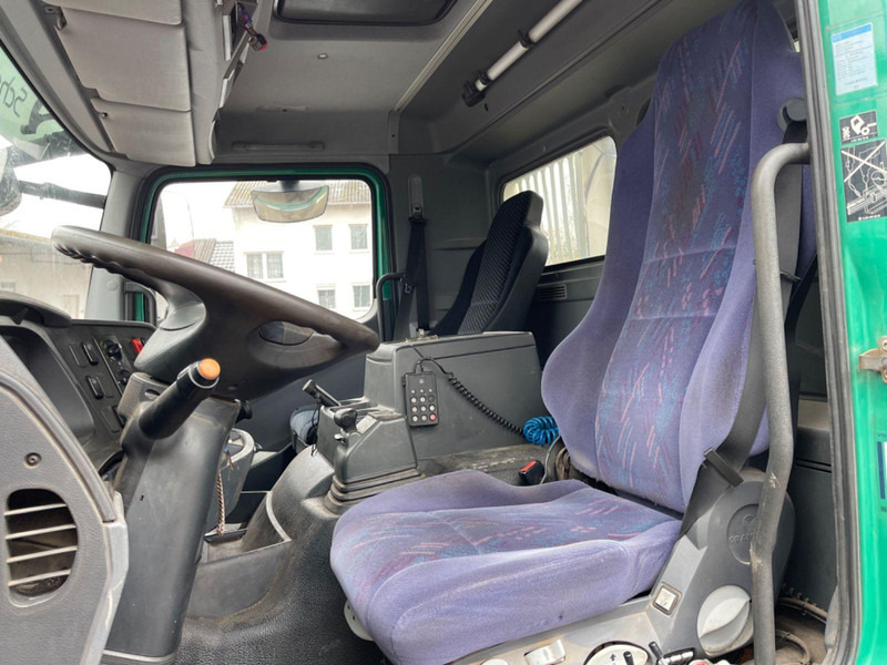 Mercedes-Benz 1833 Absetzkipper Bluetec 5 Klima 2 Hand Orig Km - Camion porte-conteneur/ Caisse mobile, Camion grue: photos 5 Mercedes-Benz 1833 Absetzkipper Bluetec 5 Klima 2 Hand Orig Km - Camion porte-conteneur/ Caisse mobile, Camion grue: photos 5