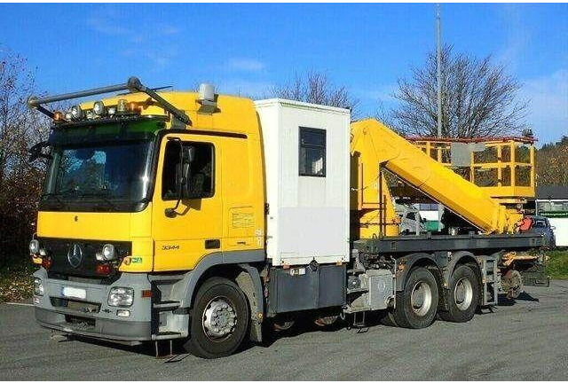 Mercedes-Benz 3344 SRT SCHÖRLING Road Rail Railway Zweiweg - Camion avec nacelle: photos 3 Mercedes-Benz 3344 SRT SCHÖRLING Road Rail Railway Zweiweg - Camion avec nacelle: photos 3