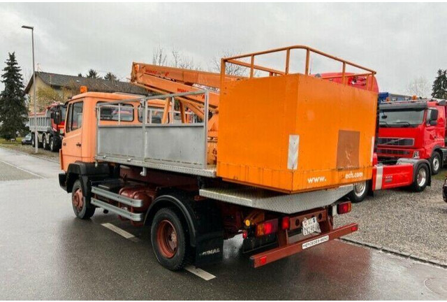 Mercedes-Benz 709 Bucket truck Wumag 14 m - Camion avec nacelle: photos 3 Mercedes-Benz 709 Bucket truck Wumag 14 m - Camion avec nacelle: photos 3