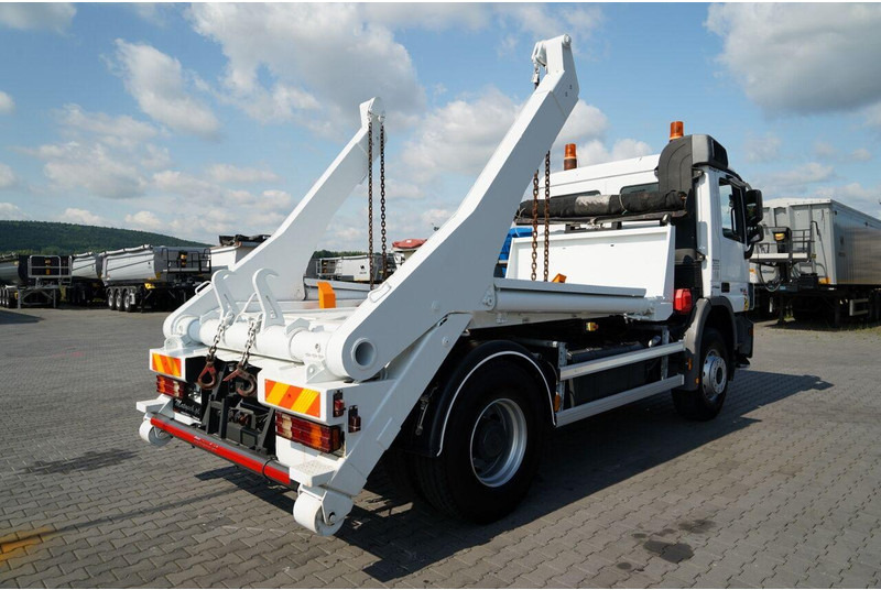 Mercedes-Benz ACTROS  1836 / 4X2 / BRAMOWIEC / PALFINGER M12T / EURO 6 / SPROW - Camion multibenne: photos 4 Mercedes-Benz ACTROS  1836 / 4X2 / BRAMOWIEC / PALFINGER M12T / EURO 6 / SPROW - Camion multibenne: photos 4