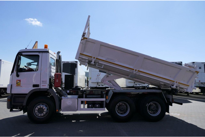 Mercedes-Benz ACTROS 2636 - Camion benne: photos 3 Mercedes-Benz ACTROS 2636 - Camion benne: photos 3