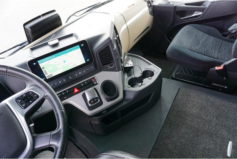 Camion frigorifique Mercedes-Benz ACTROS / 2853 / ACC / E 6 / MP 5 / CHŁODNIA + WINDA / 18 PALET /: photos 9