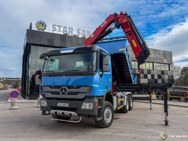 Mercedes-Benz ACTROS 3341 6x6 HMF 4220 K4 CRANE KIPPER - Camion benne, Camion grue: photos 2 Mercedes-Benz ACTROS 3341 6x6 HMF 4220 K4 CRANE KIPPER - Camion benne, Camion grue: photos 2