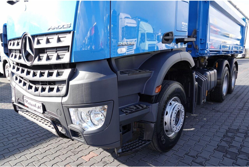 Camion benne Mercedes-Benz AROCS 2636 / 6x4 / WYWROTKA 3 STRONNA / MEILLER KIPER / EURO 6 /: photos 12 Camion benne Mercedes-Benz AROCS 2636 / 6x4 / WYWROTKA 3 STRONNA / MEILLER KIPER / EURO 6 /: photos 12