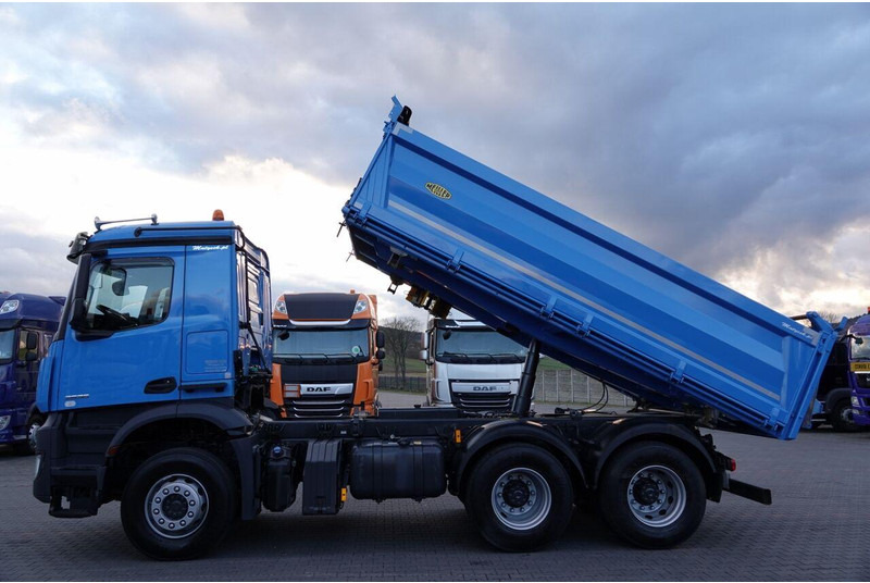 Mercedes-Benz AROCS 2636 / 6x4 / WYWROTKA 3 STRONNA / MEILLER KIPER / EURO 6 / - Camion benne: photos 2 Mercedes-Benz AROCS 2636 / 6x4 / WYWROTKA 3 STRONNA / MEILLER KIPER / EURO 6 / - Camion benne: photos 2