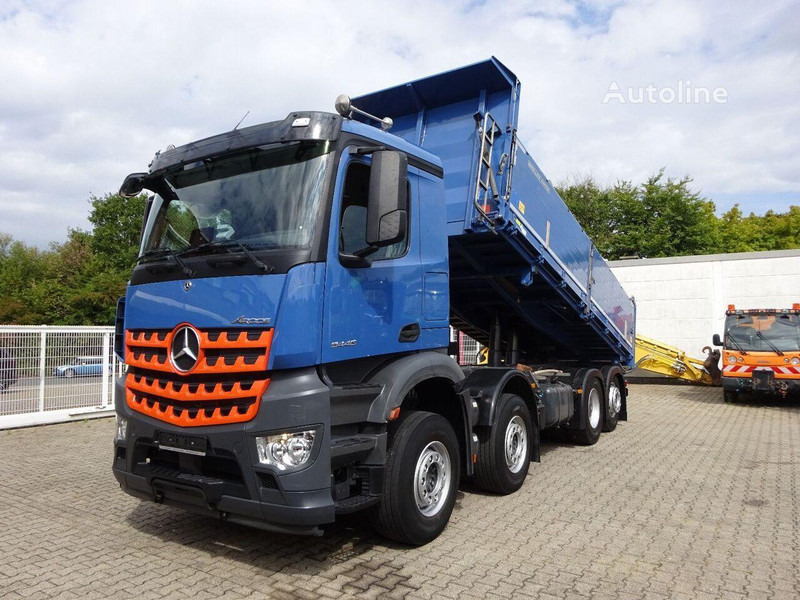 Mercedes-Benz Arocs 3446 - Tipper truck - Camion benne: photos 1 Mercedes-Benz Arocs 3446 - Tipper truck - Camion benne: photos 1
