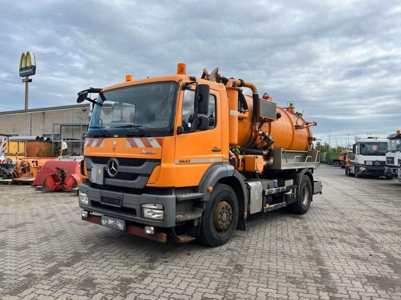 Mercedes-Benz Axor 1833 - Vacuum truck - Camion hydrocureur: photos 1 Mercedes-Benz Axor 1833 - Vacuum truck - Camion hydrocureur: photos 1