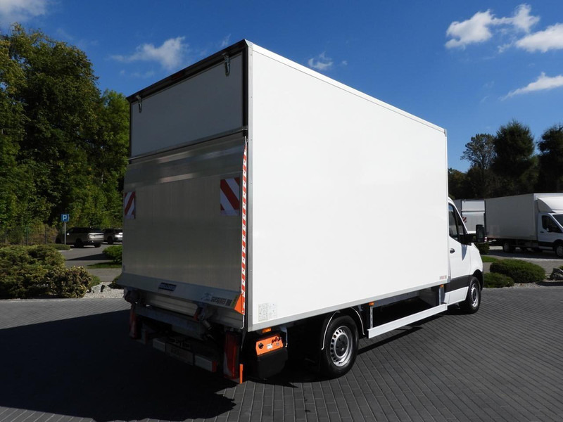 Mercedes-Benz SPRINTER 315 - Fourgon grand volume: photos 3 Mercedes-Benz SPRINTER 315 - Fourgon grand volume: photos 3