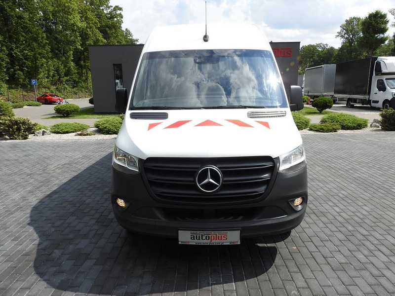 Mercedes-Benz SPRINTER FURGON BRYGADÓWKA 5 MIEJSC TEMPOMAT NAWIGACJA KLIMATYZ - Minibus, Transport de personnes: photos 5 Mercedes-Benz SPRINTER FURGON BRYGADÓWKA 5 MIEJSC TEMPOMAT NAWIGACJA KLIMATYZ - Minibus, Transport de personnes: photos 5