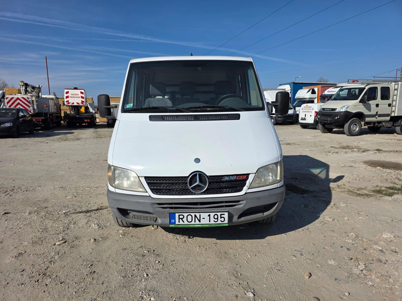 Mercedes-Benz Sprinter 308 CDi - Doka Pritsche - Utilitaire plateau, Utilitaire double cabine: photos 3 Mercedes-Benz Sprinter 308 CDi - Doka Pritsche - Utilitaire plateau, Utilitaire double cabine: photos 3