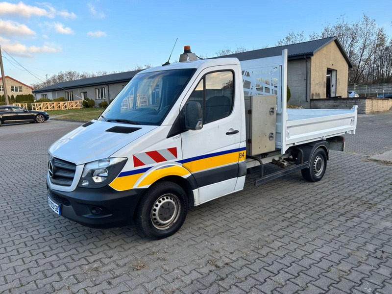 Mercedes-Benz Sprinter 316 - Tipper truck - Utilitaire benne: photos 1 Mercedes-Benz Sprinter 316 - Tipper truck - Utilitaire benne: photos 1