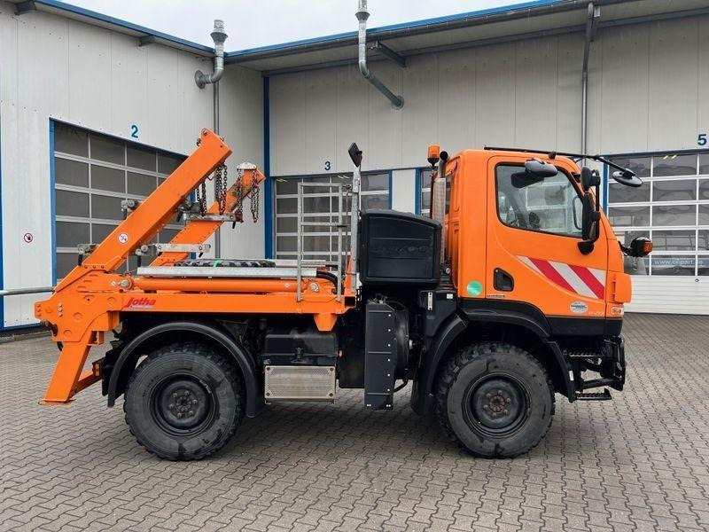 Mercedes-Benz Unimog U 20 4x4 Skip loader - Camion multibenne: photos 5 Mercedes-Benz Unimog U 20 4x4 Skip loader - Camion multibenne: photos 5