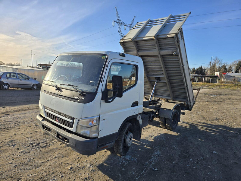 Mitsubishi Canter Fuso 3,0 d - 3 sided Tipper - Utilitaire benne: photos 2 Mitsubishi Canter Fuso 3,0 d - 3 sided Tipper - Utilitaire benne: photos 2
