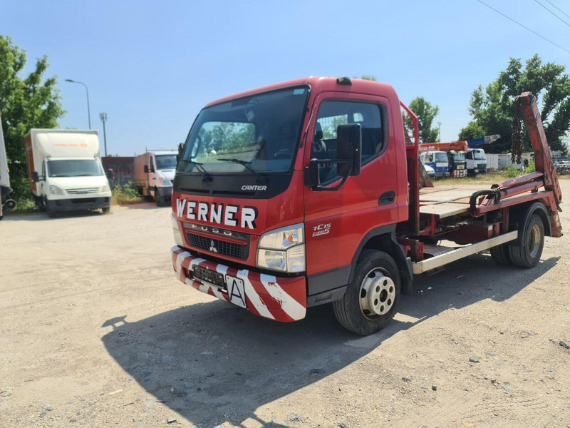 Mitsubishi Fuso Canter - skip loader - Camion multibenne: photos 3 Mitsubishi Fuso Canter - skip loader - Camion multibenne: photos 3