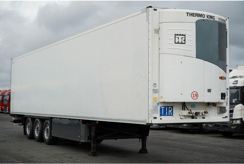 Schmitz Cargobull CHŁODNIA / THERMO KING SLX 300 / HAKÓWKA / HAKOWA / OŚ PODNOSZON - Semi-remorque frigorifique: photos 1 Schmitz Cargobull CHŁODNIA / THERMO KING SLX 300 / HAKÓWKA / HAKOWA / OŚ PODNOSZON - Semi-remorque frigorifique: photos 1