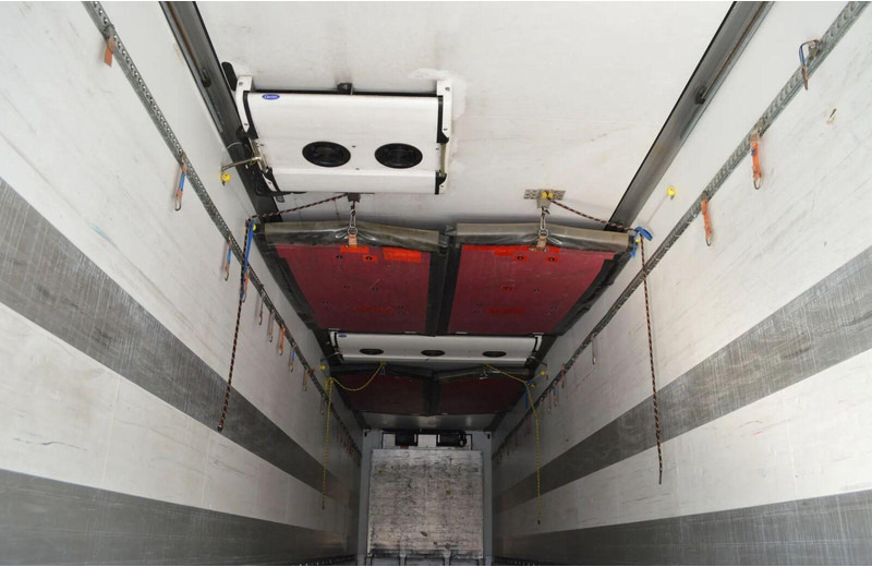 Schmitz Cargobull SKO 24REFRIGERATOR + LIFT ROLLER SHUTTER CARRIER VECTOR 1850Mtº - Semi-remorque frigorifique: photos 4 Schmitz Cargobull SKO 24REFRIGERATOR + LIFT ROLLER SHUTTER CARRIER VECTOR 1850Mtº - Semi-remorque frigorifique: photos 4