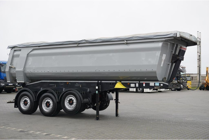 Schwarzmüller / WYWROTKA / 27 M3 / 2 X OŚ PODNOSZONA - Semi-remorque benne: photos 4 Schwarzmüller / WYWROTKA / 27 M3 / 2 X OŚ PODNOSZONA - Semi-remorque benne: photos 4