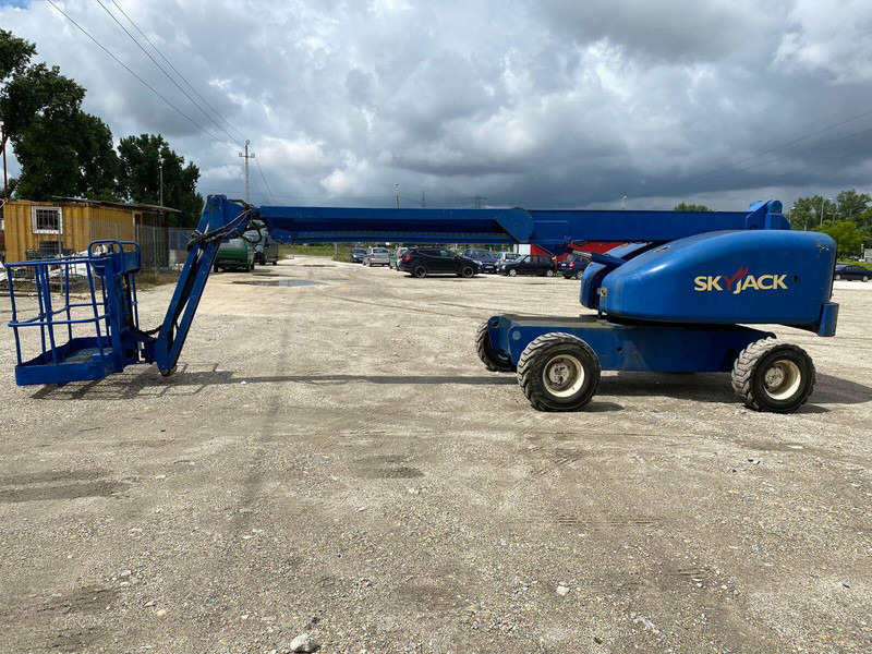 Skyjack SJ40T 4x4 Diesel - Lifting basket - 14m - Nacelle: photos 3 Skyjack SJ40T 4x4 Diesel - Lifting basket - 14m - Nacelle: photos 3