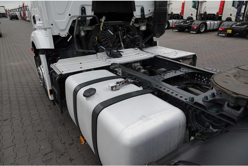 Mercedes-Benz ACTROS 1843 / RETARDER / STREAM SPACE / ALUFELGI / EURO 6 / SP en crédit-bail Mercedes-Benz ACTROS 1843 / RETARDER / STREAM SPACE / ALUFELGI / EURO 6 / SP: photos 13 Mercedes-Benz ACTROS 1843 / RETARDER / STREAM SPACE / ALUFELGI / EURO 6 / SP en crédit-bail Mercedes-Benz ACTROS 1843 / RETARDER / STREAM SPACE / ALUFELGI / EURO 6 / SP: photos 13