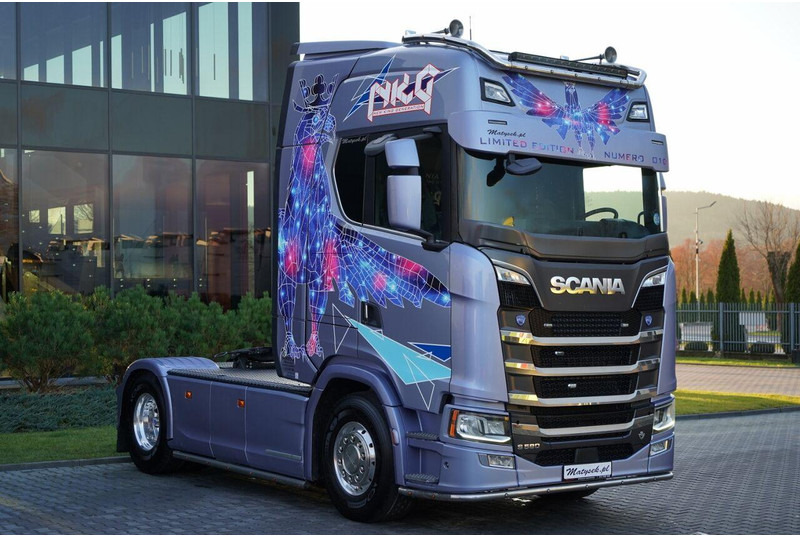 Scania S 580 / V8 / ORGINALNA EDYCJA LIMITED / NR 010 / RETARDER / I-PA - Tracteur routier: photos 4 Scania S 580 / V8 / ORGINALNA EDYCJA LIMITED / NR 010 / RETARDER / I-PA - Tracteur routier: photos 4