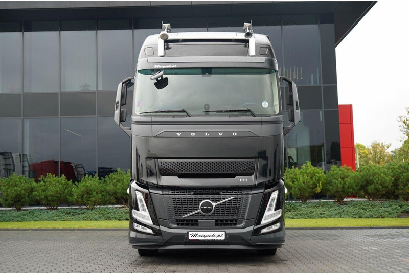 Volvo FH 500 / 2025 ROK / 91 TYS KM / XXL / I-SHIFT - Tracteur routier: photos 4 Volvo FH 500 / 2025 ROK / 91 TYS KM / XXL / I-SHIFT - Tracteur routier: photos 4