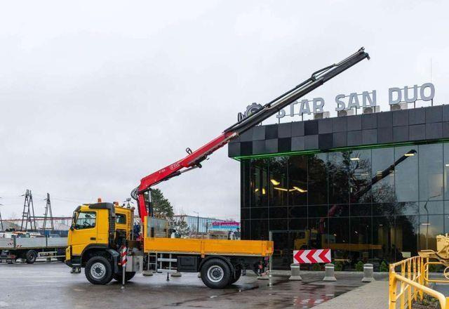 Volvo FMX330 4x4 FASSI F135A2.23 Crane Kran - Camion plateau, Camion grue: photos 2 Volvo FMX330 4x4 FASSI F135A2.23 Crane Kran - Camion plateau, Camion grue: photos 2