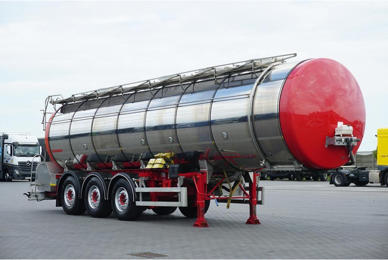 Wielton SOMMER / CYSTERNA SPOZYWCZA / 28 374 LITRÓW / 4 KOMOROWA / WEBAS - Semi-remorque citerne: photos 2 Wielton SOMMER / CYSTERNA SPOZYWCZA / 28 374 LITRÓW / 4 KOMOROWA / WEBAS - Semi-remorque citerne: photos 2