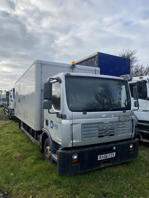 MAN 12 Ton Boxvan - Camion fourgon: photos 5 MAN 12 Ton Boxvan - Camion fourgon: photos 5