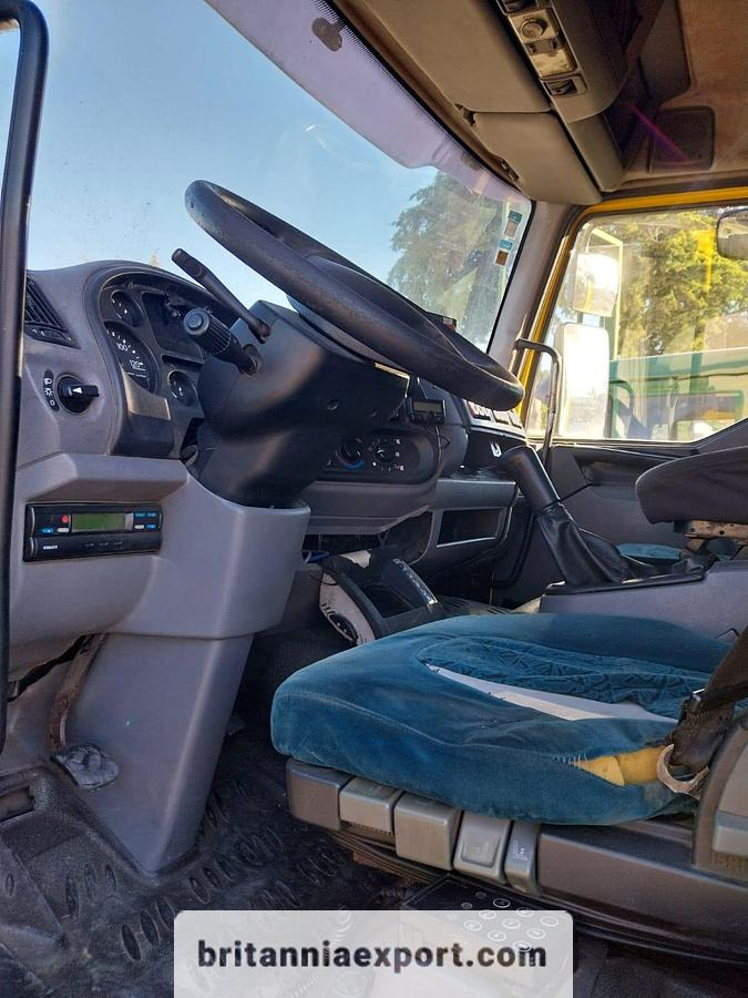 DAF LF 55 180 | Euro 3 | 15 Ton | On springs | - Benne à ordures ménagères: photos 2 DAF LF 55 180 | Euro 3 | 15 Ton | On springs | - Benne à ordures ménagères: photos 2