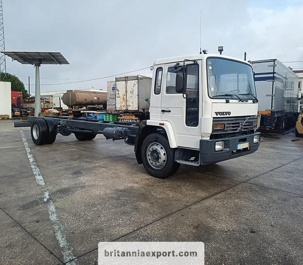 VOLVO FL619 Intercooler | Manual Pump | 19 Ton | On 10 Studs | Full Springs Suspension | - Châssis cabine: photos 1 VOLVO FL619 Intercooler | Manual Pump | 19 Ton | On 10 Studs | Full Springs Suspension | - Châssis cabine: photos 1