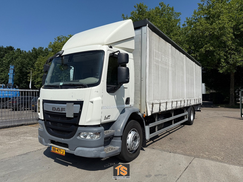 DAF LF 280 FA 19 TON - SCHUIFZEILEN/CURTAIN/GARDINEN - APK 06/2026! - NL TRUCK - TOP! - Camion à rideaux coulissants: photos 1 DAF LF 280 FA 19 TON - SCHUIFZEILEN/CURTAIN/GARDINEN - APK 06/2026! - NL TRUCK - TOP! - Camion à rideaux coulissants: photos 1