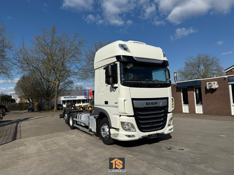 DAF XF 480 FAN SSC - LBW - RETARDER - BDF - KLIMA - GERMAN TRUCK - TOP! - Camion porte-conteneur/ Caisse mobile: photos 2 DAF XF 480 FAN SSC - LBW - RETARDER - BDF - KLIMA - GERMAN TRUCK - TOP! - Camion porte-conteneur/ Caisse mobile: photos 2