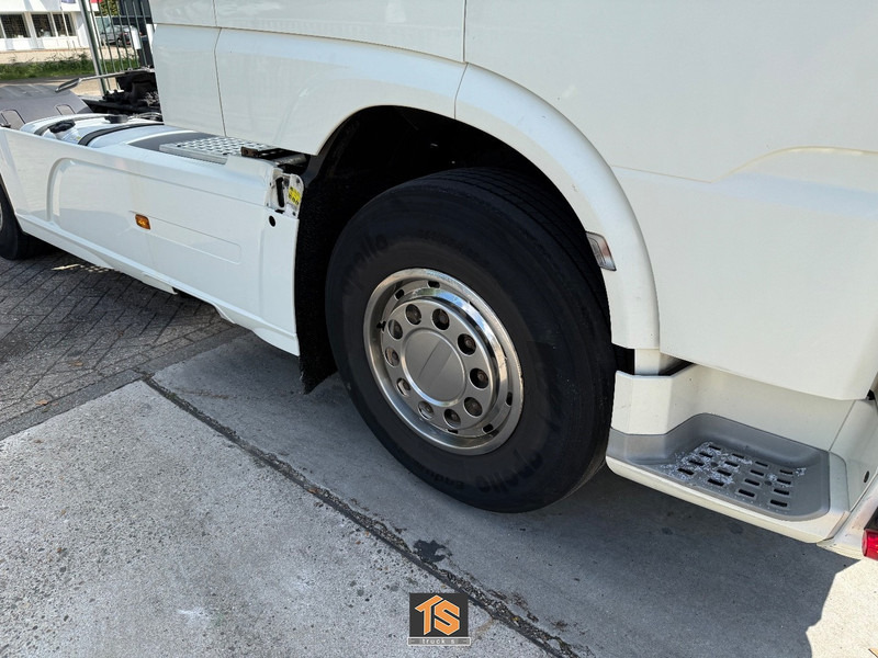 DAF XF 450 FT SSC - 2 TANKS - SHOW TRUCK - TUV 4/26 - Tracteur routier: photos 4 DAF XF 450 FT SSC - 2 TANKS - SHOW TRUCK - TUV 4/26 - Tracteur routier: photos 4