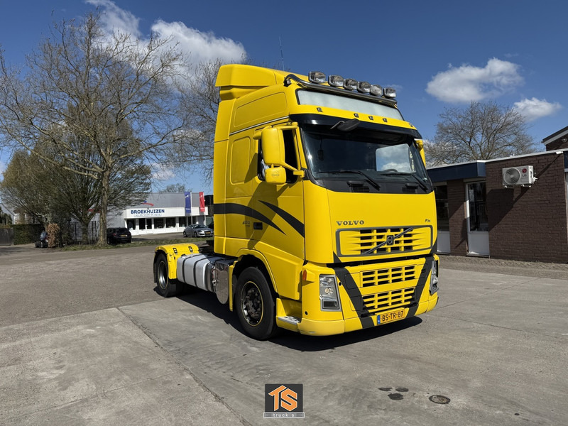 Volvo FH400 4X2T FAL6.7 RAD-A4 XLOW MEGA - 400 - AUTOMATIC - EURO 5 - NL TRUCK - TUV 7/25 - Tracteur routier: photos 3 Volvo FH400 4X2T FAL6.7 RAD-A4 XLOW MEGA - 400 - AUTOMATIC - EURO 5 - NL TRUCK - TUV 7/25 - Tracteur routier: photos 3