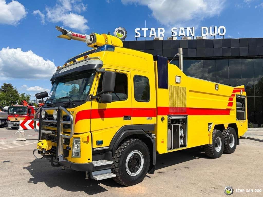 Volvo FM 460 6x6 Rosenbauer Fire Truck LSP Water Tank - Camion: photos 1 Volvo FM 460 6x6 Rosenbauer Fire Truck LSP Water Tank - Camion: photos 1