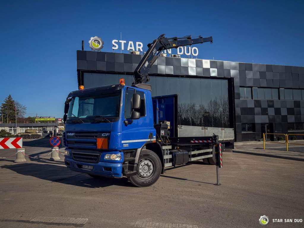 DAF CF 65 4x2 HIAB 144 E-3 HDS Crane Euro 5 - Camion grue: photos 1 DAF CF 65 4x2 HIAB 144 E-3 HDS Crane Euro 5 - Camion grue: photos 1