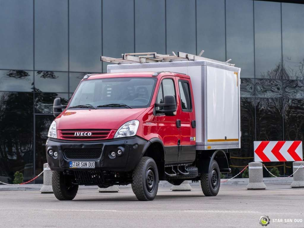 Iveco DAILY 4X4 OFFROAD CAMPER BOX DOKA Iveco DAILY 4X4 OFFROAD CAMPER BOX DOKA - Châssis cabine: photos 1 Iveco DAILY 4X4 OFFROAD CAMPER BOX DOKA Iveco DAILY 4X4 OFFROAD CAMPER BOX DOKA - Châssis cabine: photos 1