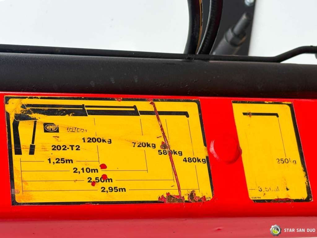 Camion grue Iveco   Eurocargo 4x4 HMF 202 Euro 6 mileage: 76,000 k: photos 16