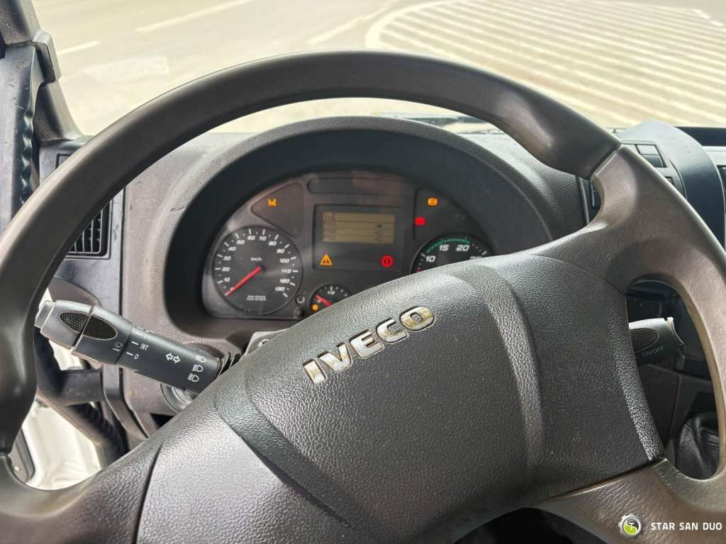 Camion grue Iveco   Eurocargo 4x4 HMF 202 Euro 6 mileage: 76,000 k: photos 9