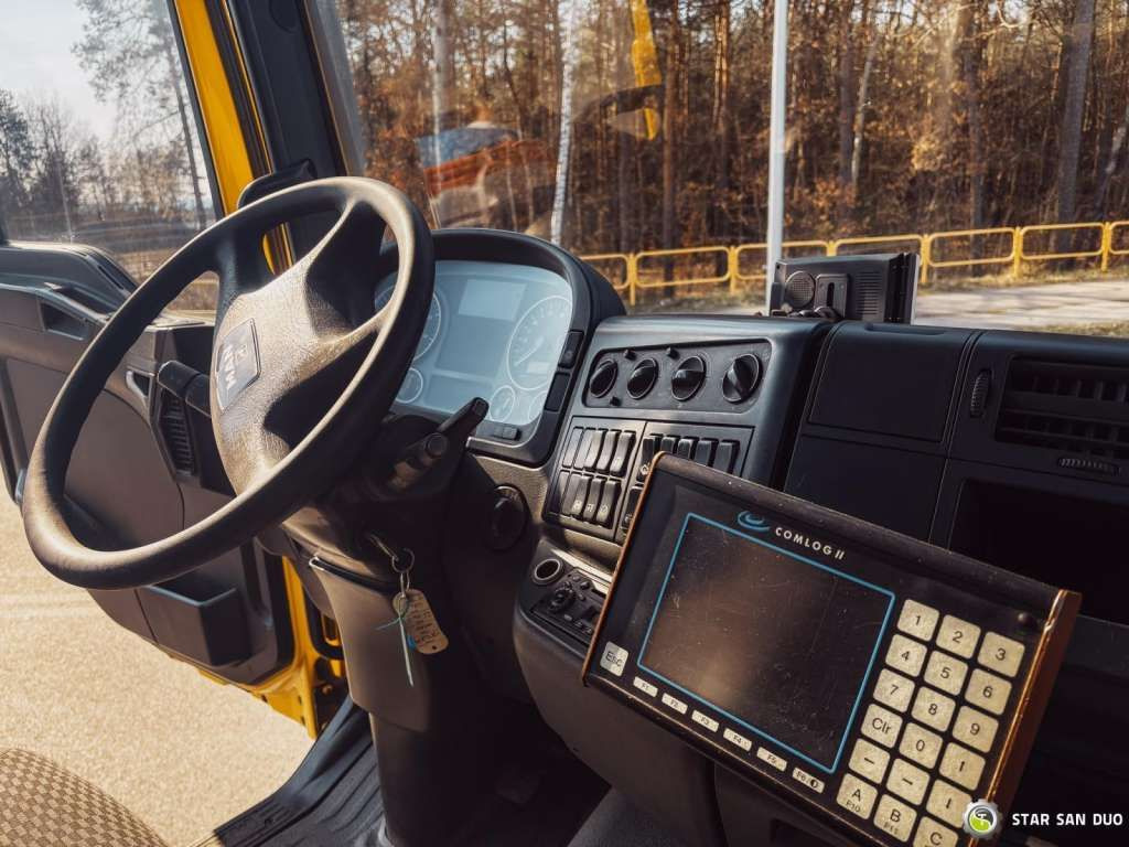 Camion grue MAN TGA 18.440 6x2 FASSI F 210 A.24 Crane Rotator: photos 15 Camion grue MAN TGA 18.440 6x2 FASSI F 210 A.24 Crane Rotator: photos 15