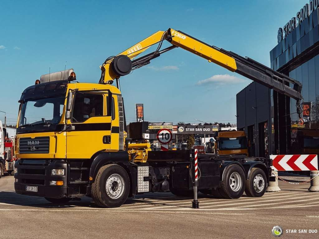 Camion grue MAN TGA 18.440 6x2 FASSI F 210 A.24 Crane Rotator: photos 12 Camion grue MAN TGA 18.440 6x2 FASSI F 210 A.24 Crane Rotator: photos 12