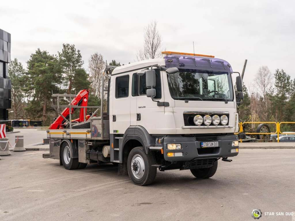 MAN TGM 13.290 4x4 BI FASSI F40B22 Crane Camper - Camion grue: photos 2 MAN TGM 13.290 4x4 BI FASSI F40B22 Crane Camper - Camion grue: photos 2