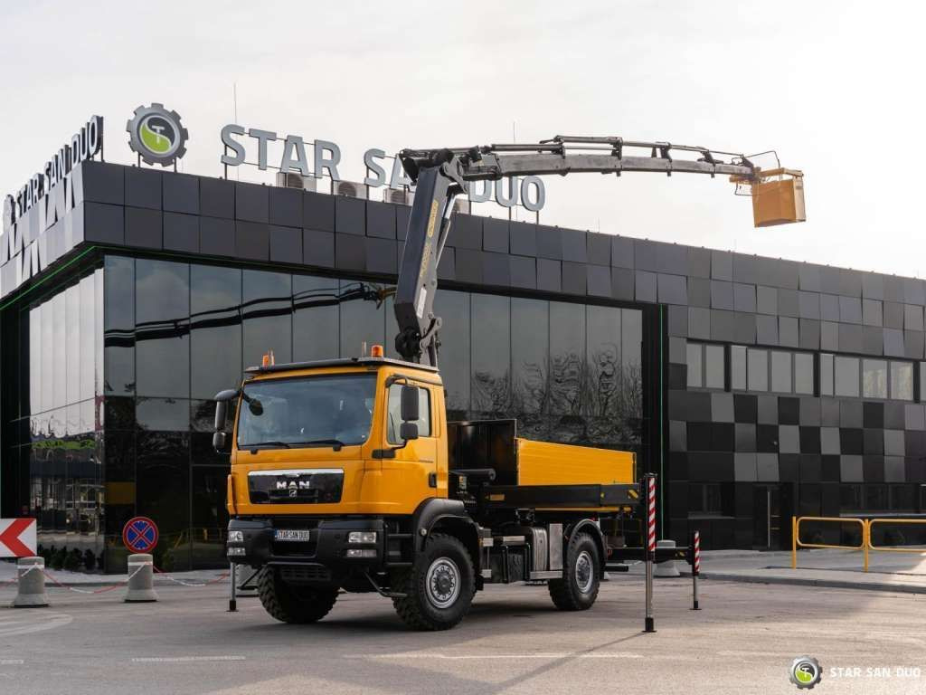 MAN TGM 18.340 4x4 PALFINGER PK 20002 CRANE BASKET MAN TGM 18.340 4x4 PALFINGER PK 20002 CRANE BASKET - Camion grue, Camion plateau: photos 1 MAN TGM 18.340 4x4 PALFINGER PK 20002 CRANE BASKET MAN TGM 18.340 4x4 PALFINGER PK 20002 CRANE BASKET - Camion grue, Camion plateau: photos 1