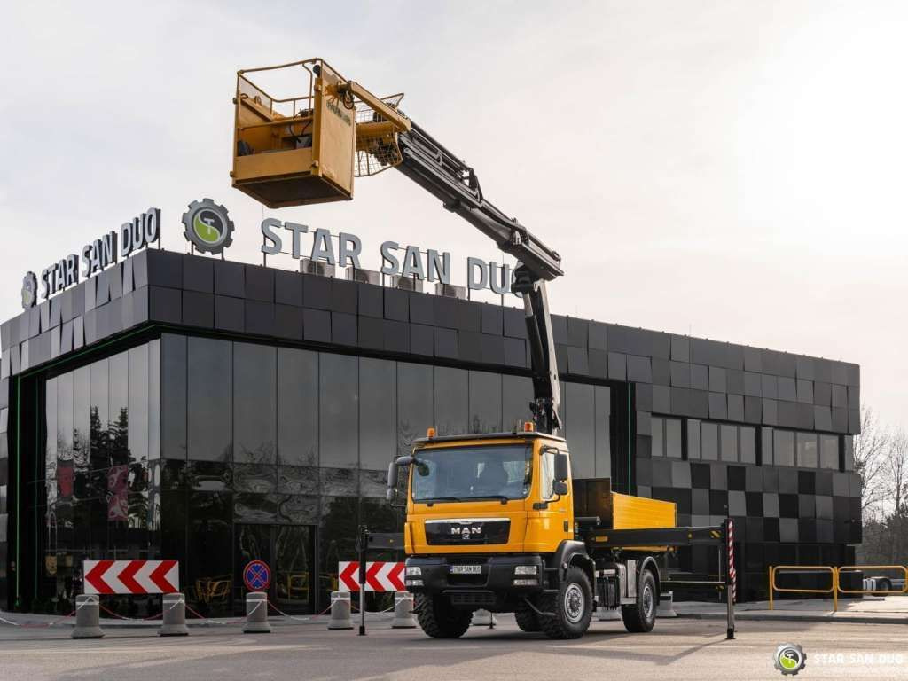 MAN TGM 18.340 4x4 PALFINGER PK 20002 CRANE BASKET MAN TGM 18.340 4x4 PALFINGER PK 20002 CRANE BASKET - Camion grue, Camion plateau: photos 3 MAN TGM 18.340 4x4 PALFINGER PK 20002 CRANE BASKET MAN TGM 18.340 4x4 PALFINGER PK 20002 CRANE BASKET - Camion grue, Camion plateau: photos 3
