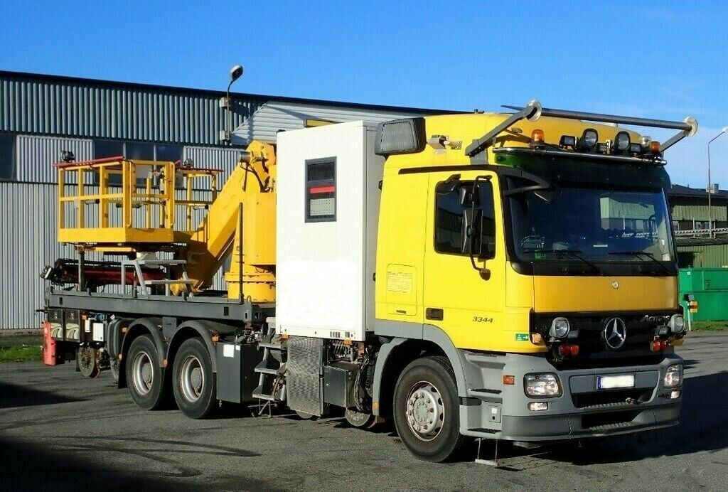 Camion avec nacelle Mercedes-Benz 3344 SRT SCHÖRLING Road Rail Railway Zweiweg .: photos 10