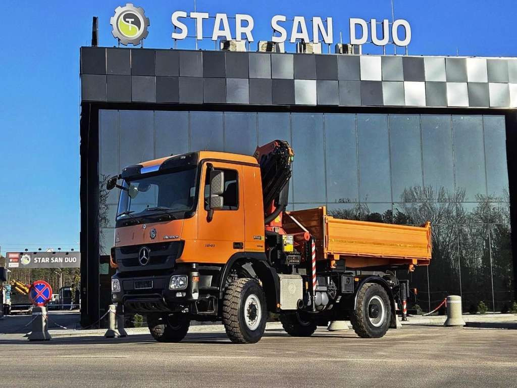 Mercedes-Benz ACTROS 1841 4x4 PALFINGER PK 22002 CRANE KIPER - Camion benne, Camion grue: photos 3 Mercedes-Benz ACTROS 1841 4x4 PALFINGER PK 22002 CRANE KIPER - Camion benne, Camion grue: photos 3
