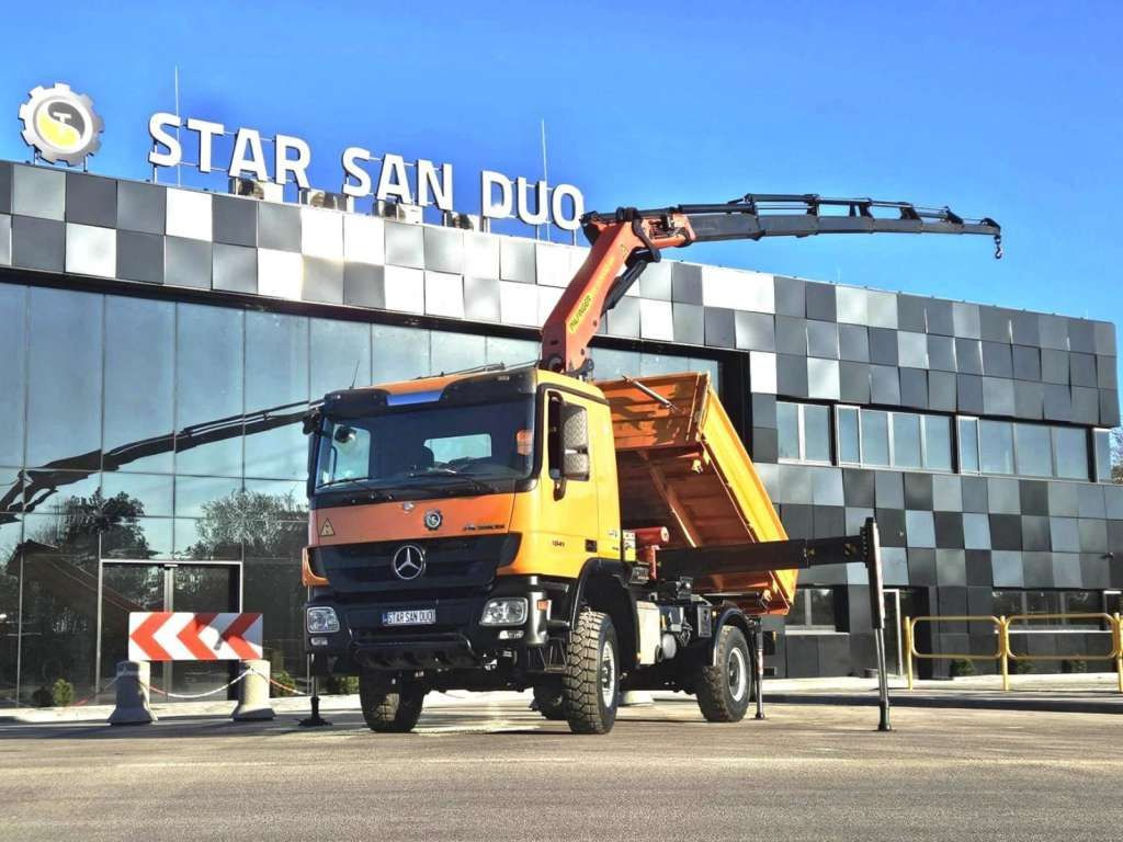 Mercedes-Benz ACTROS 1841 4x4 PALFINGER PK 22002 CRANE KIPER - Camion benne, Camion grue: photos 1 Mercedes-Benz ACTROS 1841 4x4 PALFINGER PK 22002 CRANE KIPER - Camion benne, Camion grue: photos 1