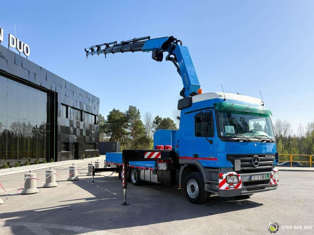 Mercedes-Benz ACTROS 2646L 6x4 PALFINGER 36002 Crane Winch - Camion grue: photos 2 Mercedes-Benz ACTROS 2646L 6x4 PALFINGER 36002 Crane Winch - Camion grue: photos 2