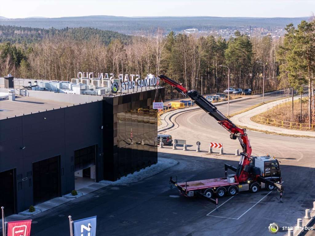 Volvo FH 540 10x4 FASSI F1950 FLY JIB WINCH 46m !!! Volvo FH 540 10x4 FASSI F1950 FLY JIB WINCH 46m !!! - Camion grue: photos 3 Volvo FH 540 10x4 FASSI F1950 FLY JIB WINCH 46m !!! Volvo FH 540 10x4 FASSI F1950 FLY JIB WINCH 46m !!! - Camion grue: photos 3